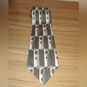 Henry Grethel Men's Geometric Patterned 100% Silk Tie Black Gray